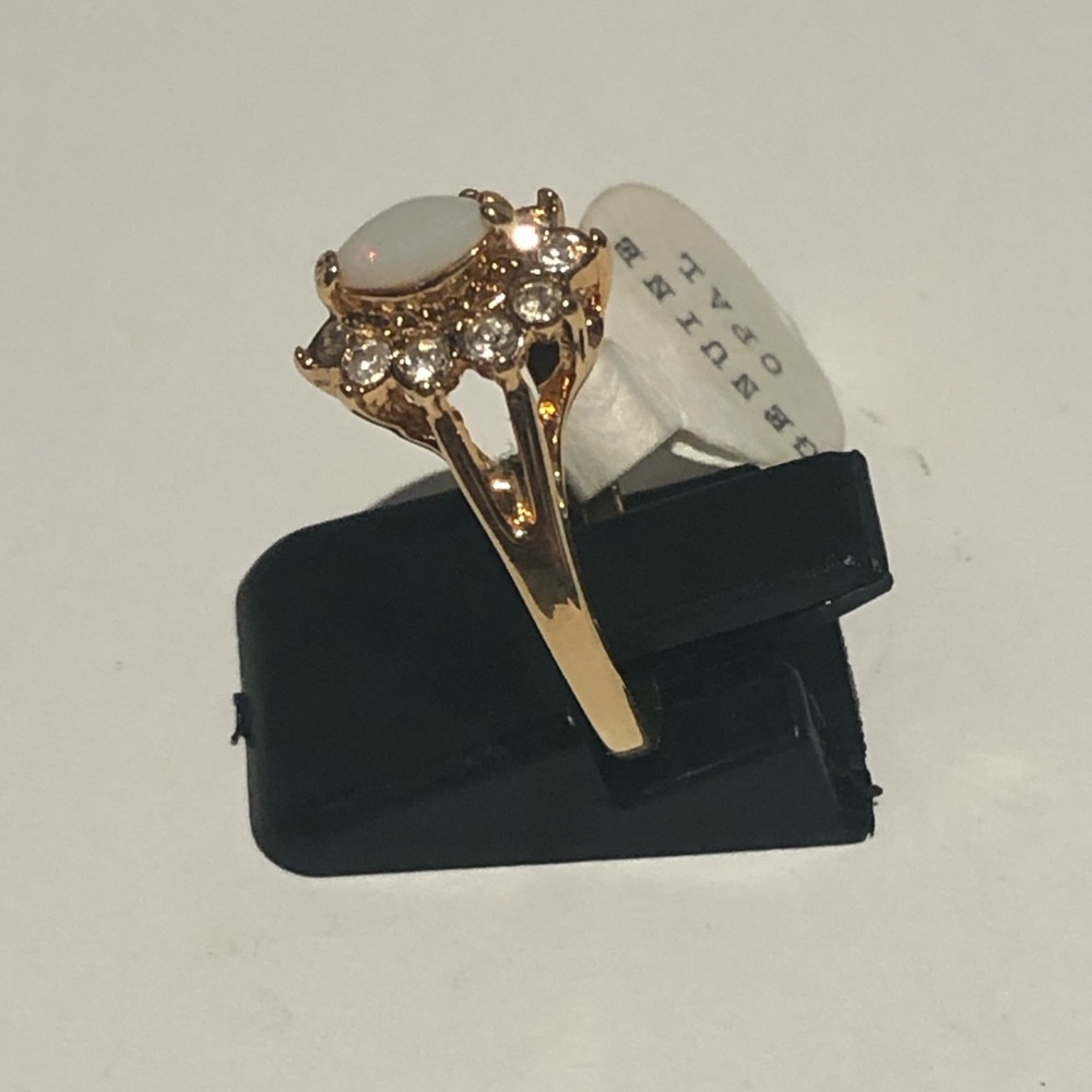 Opal Ring - Picture 3 of 7